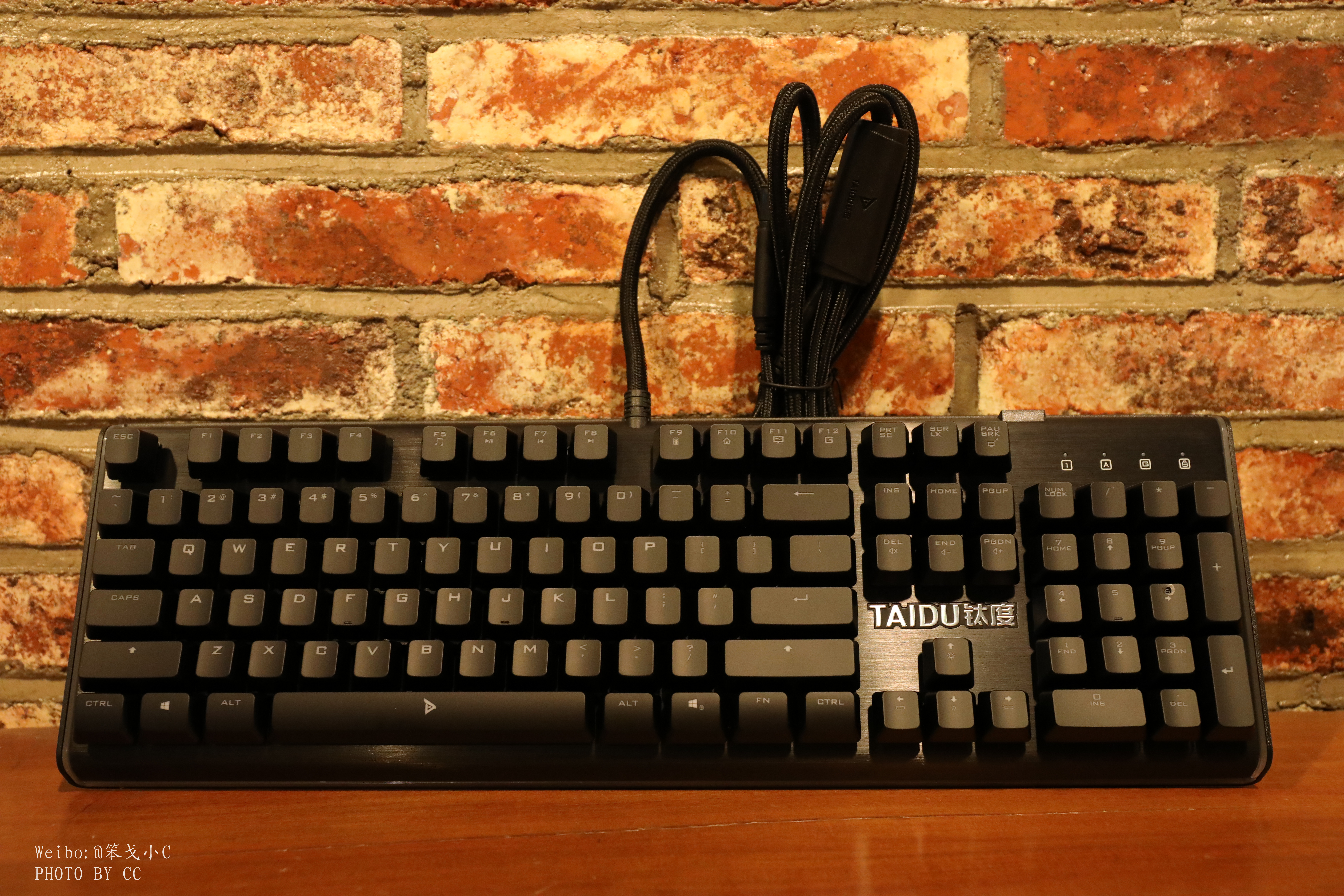 100元黑轴键盘推荐,cherry红轴机械键盘推荐