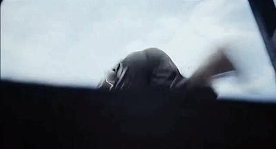 谢苗和武术冠军打戏忘招往后跑,谢苗成年打戏