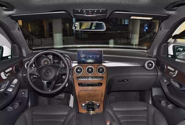 新款奔驰glc-l上市加长加量不加价,奔驰glc也即将推出加长版车型