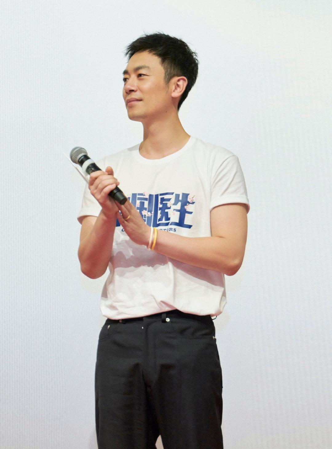 朱亚文易烊千玺演的抗疫电影,朱亚文演抗疫片