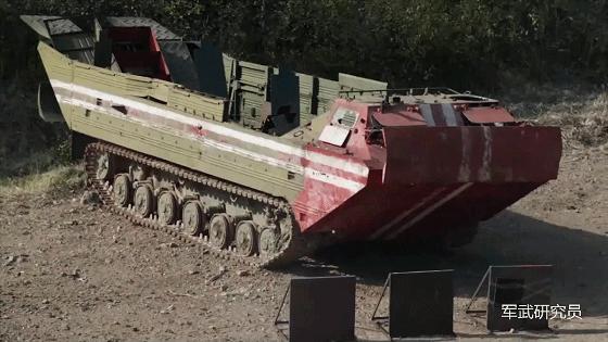 让人泪目的战争真实画面,战争的残酷令人泪下照片