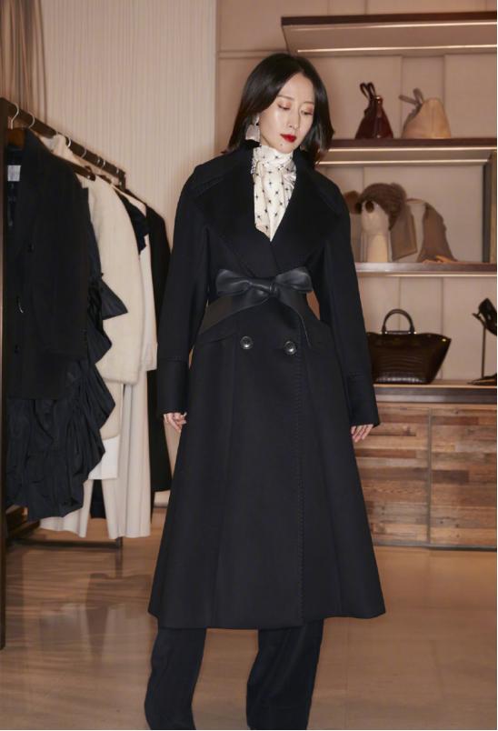 白色西装的刘敏涛造型气质太高级,刘敏涛mbti