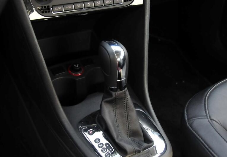 4万多的预算应该买什么二手车,大众polo和雪铁龙世嘉哪个好