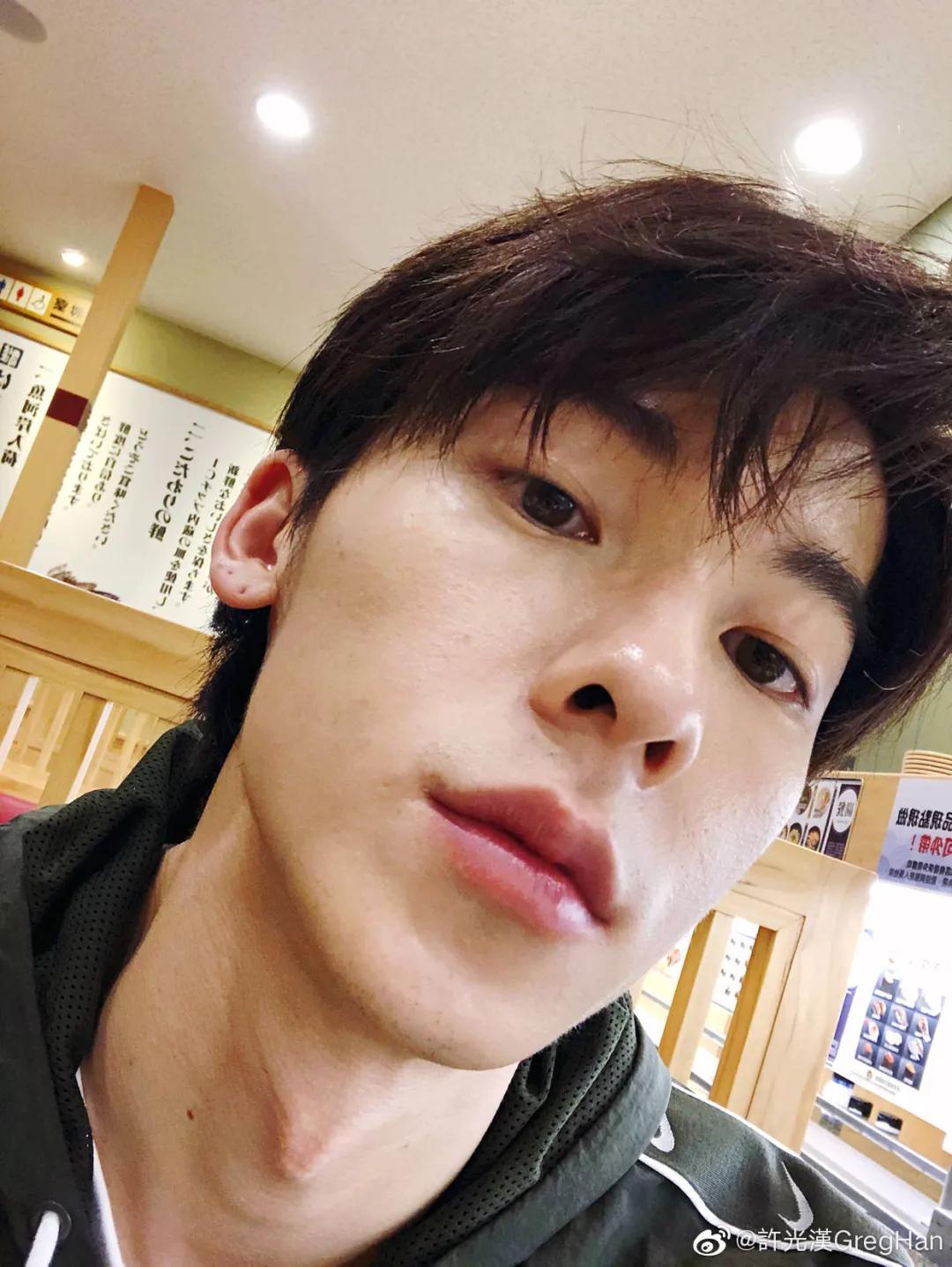 男明星注意形象,男明星绅士细节