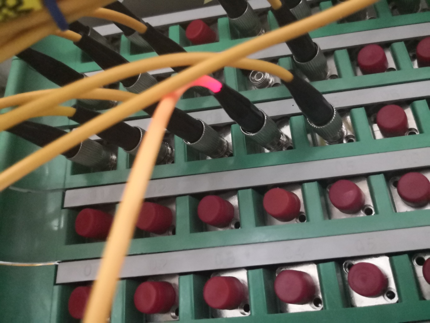 看到红点，线路通畅-毕亚兹光纤探测器评测