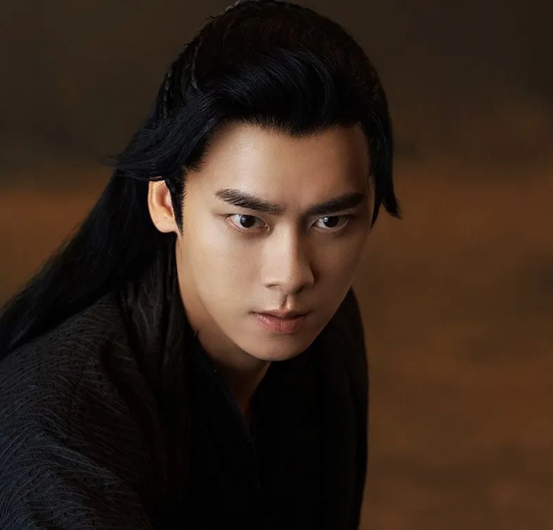 李易峰在镜双城的近期路透,李易峰镜双城正式官宣