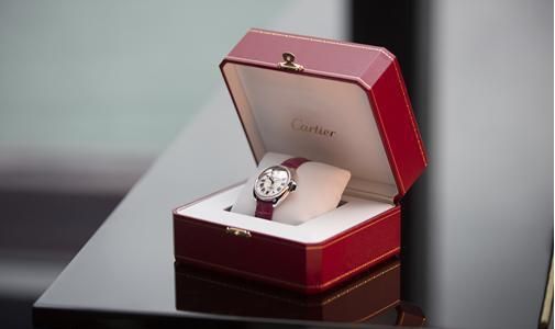 女人为什么都喜欢卡地亚,为什么女生都喜欢卡地亚