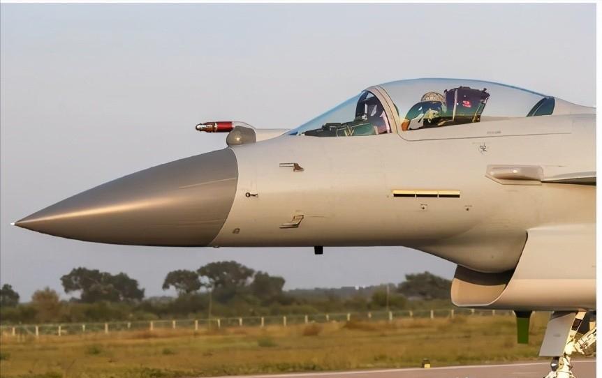 蚍蜉撼大树全文,台湾最新f16v型战机实力