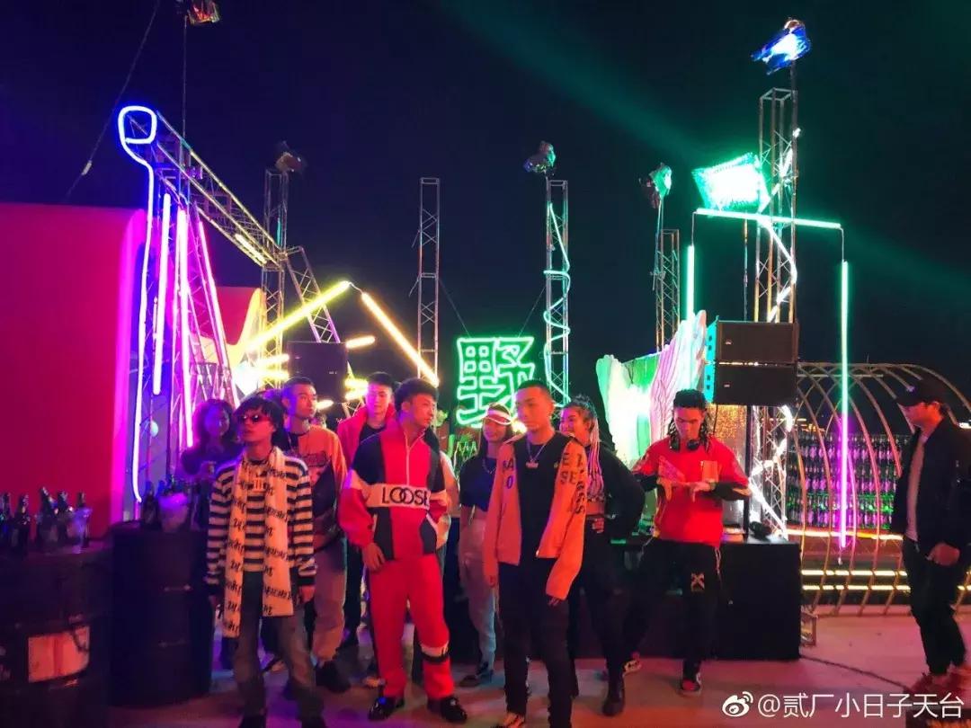 旧厂房改造文创园,淄博文创集市旧厂房改造陶艺