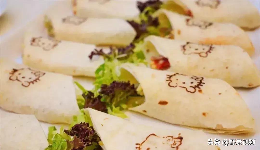 春天来了，这个四月请开启小情侣打卡模式，单身狗们千万不要点