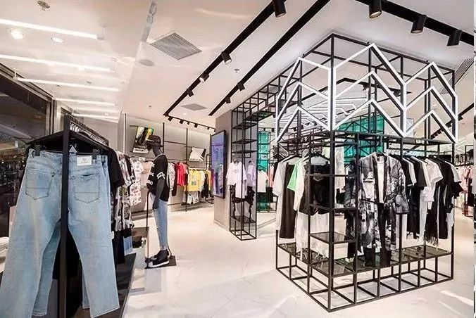 马克华菲今日销量,马克华菲大卖