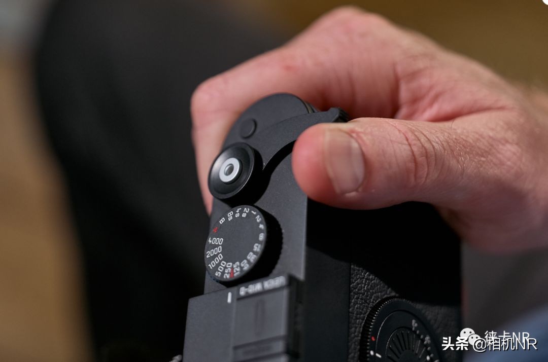 徕卡M10-D--少既是多