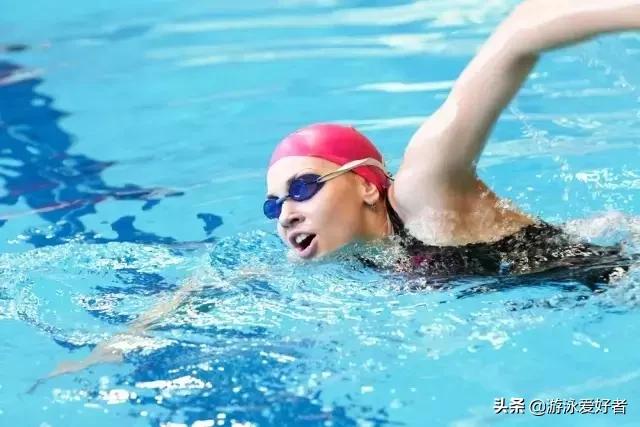 自由泳提高速度技巧视频,提高自由泳速度的技巧