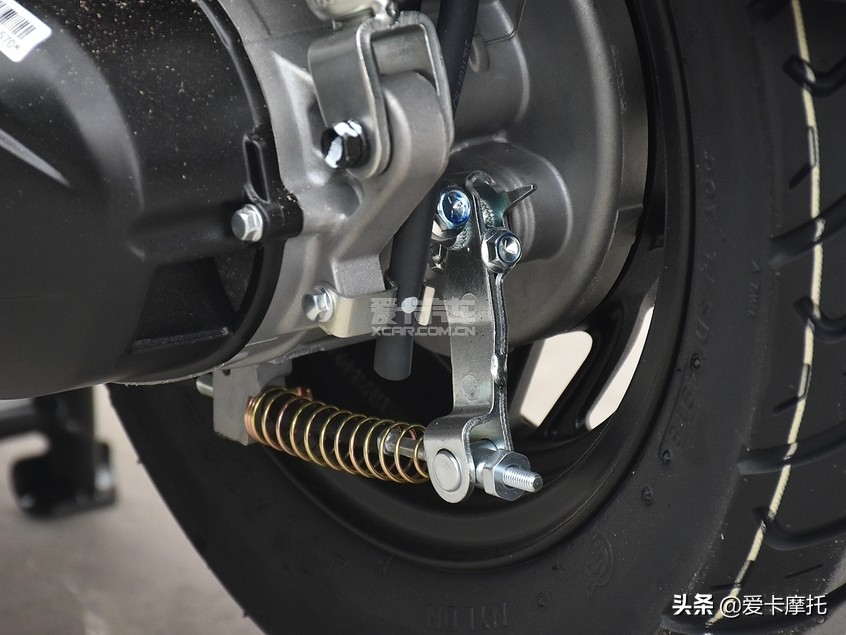 豪爵usr125极限测评,豪爵合资踏板