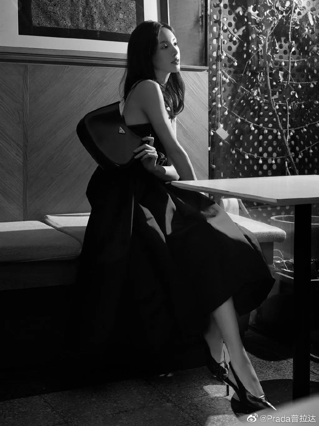 复古辣妹腋下包小众质感新月包,意大利腋下包推荐小众高级款