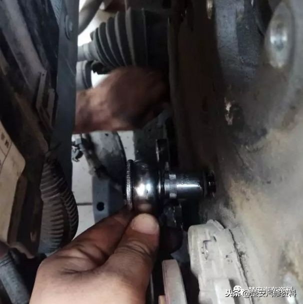 老君威正时链条多少公里更换,别克君威更换正时链条后出现异响