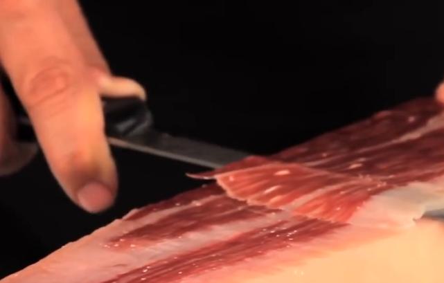 号称世界“最贵”火腿，一根3万每年限量售80根，有钱也很难买到