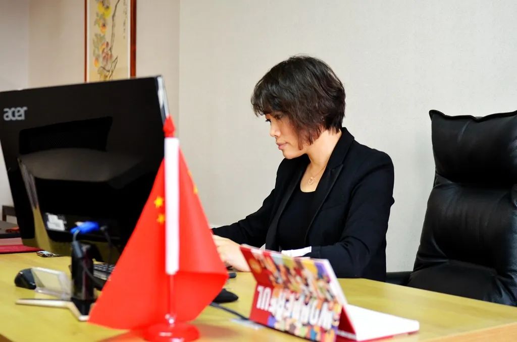 「仲恺她无限」27年只做一件事!她带领雷诺眼镜从仲恺走向全国