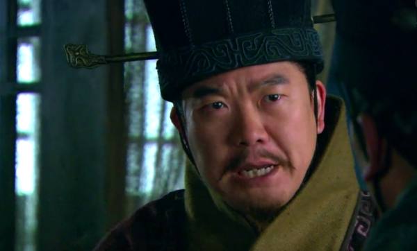 曹操割须弃袍谁救了他,曹操割须弃袍真实历史