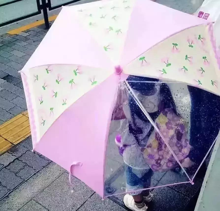 细致到变态的日本人，居然是这么对待我们的行李的！