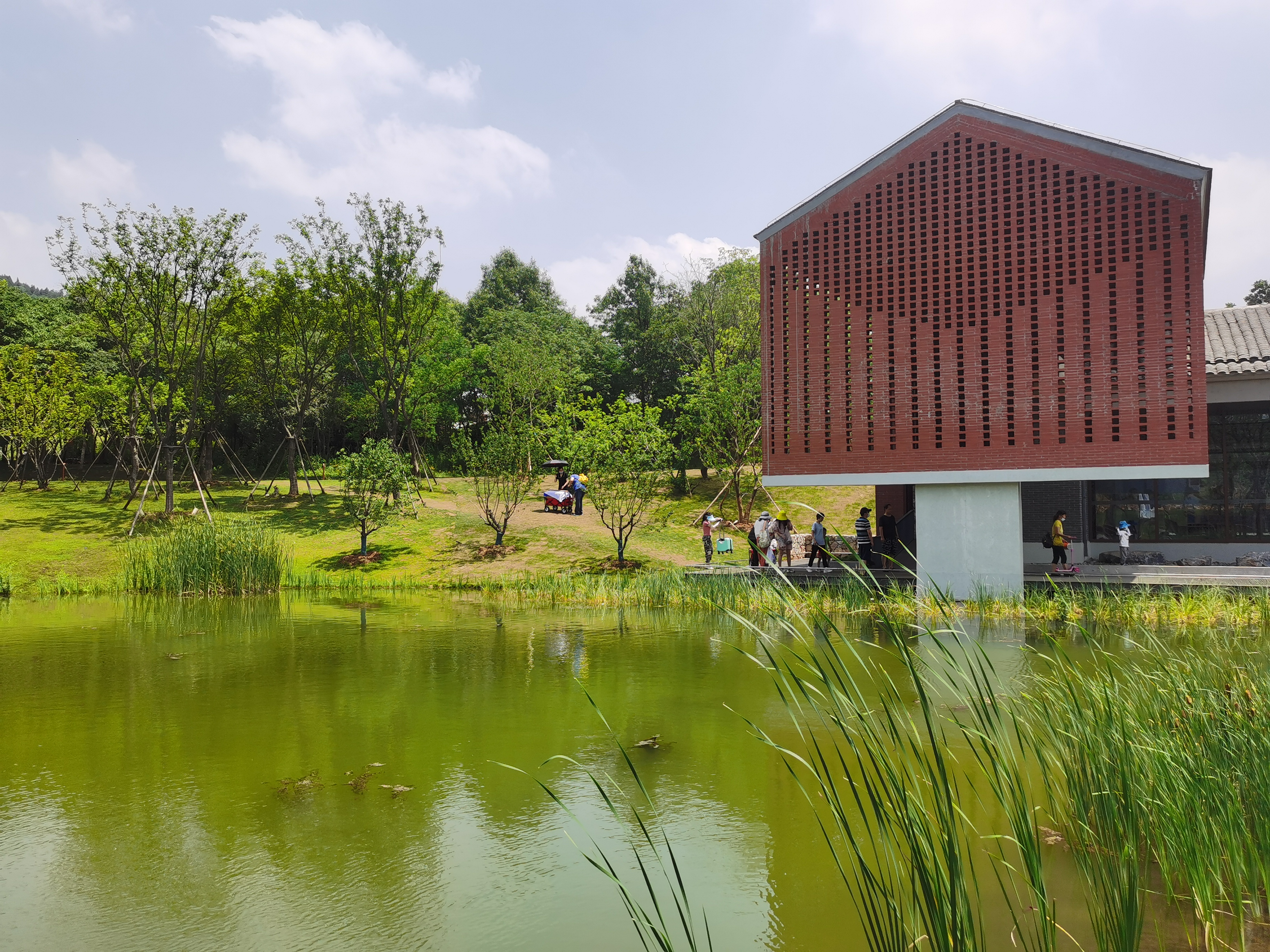 化腐朽为神奇的创作,化腐朽为神奇玉雕作品