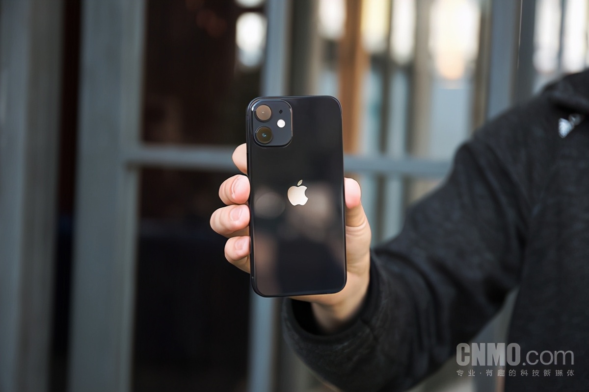 iphone12mini使用一天感受,iphone12mini日常体验