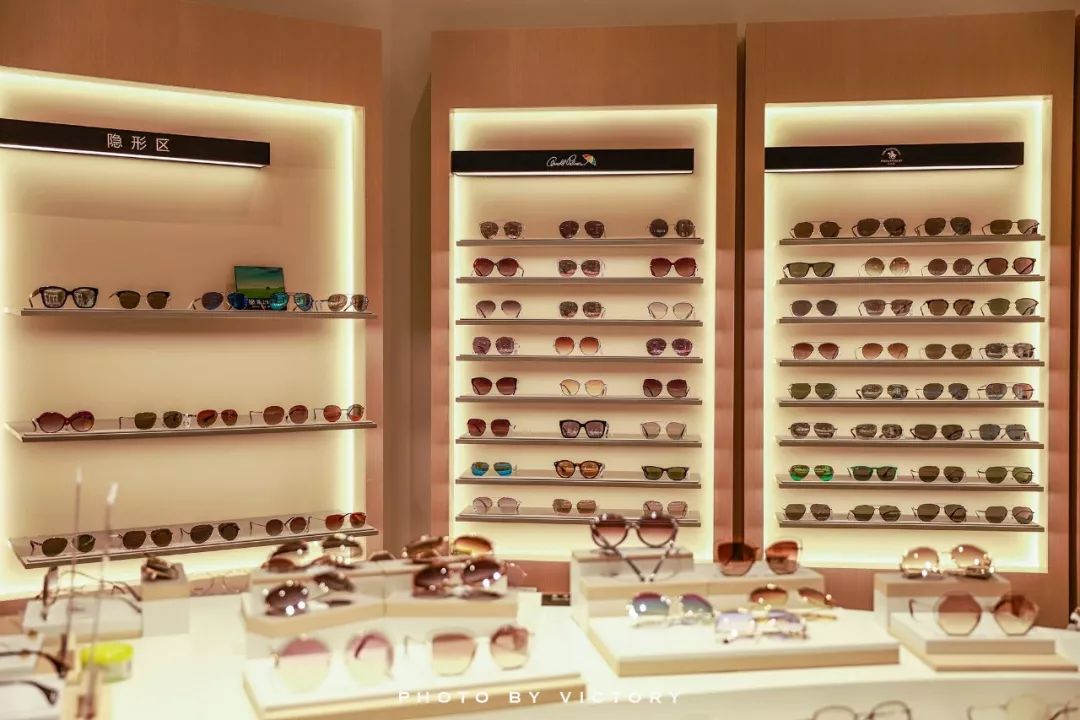 喜茶、和府捞面、兰巴赫……齐聚曲江老牌商场，等你Pick！