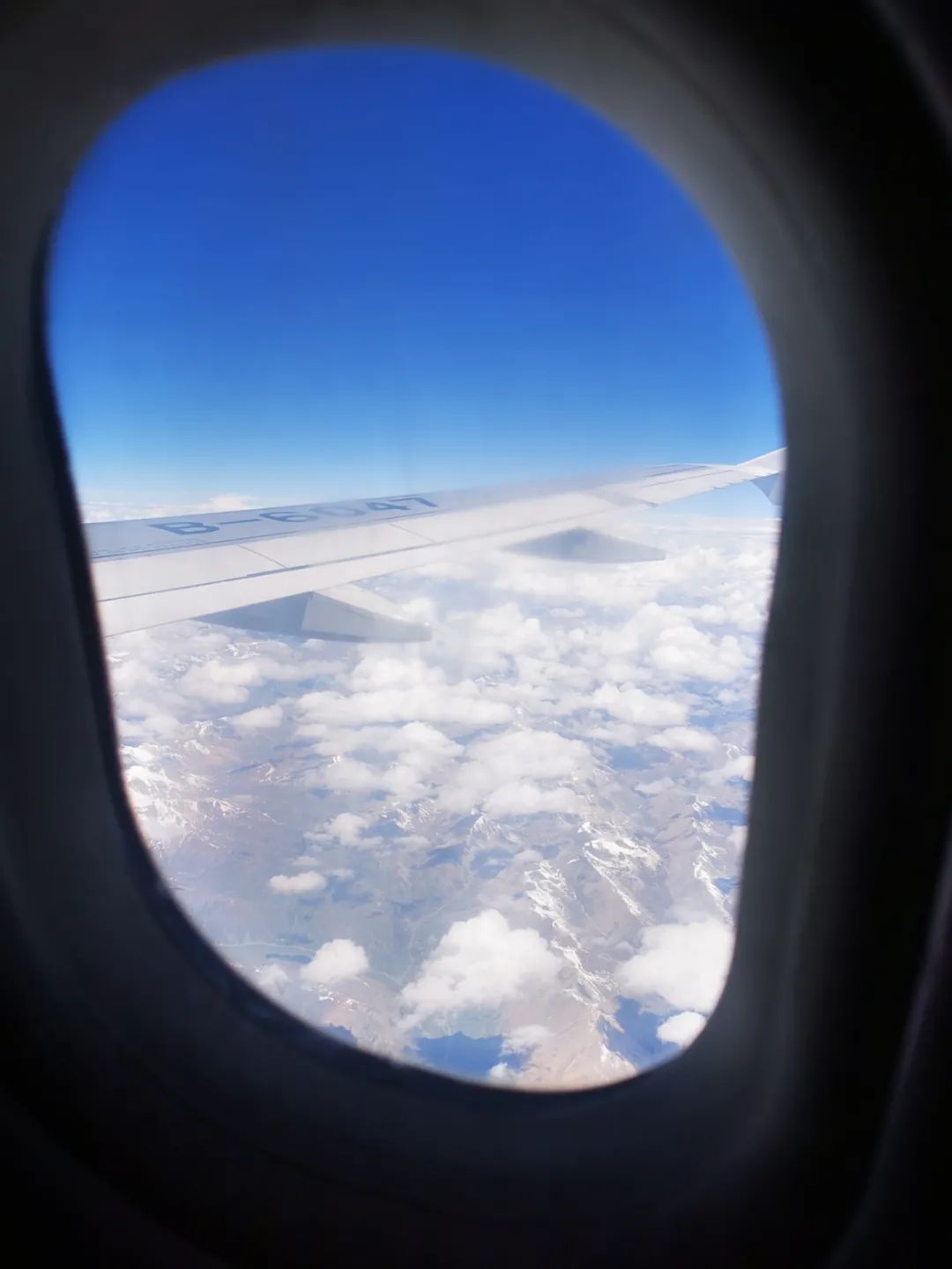 遇见*藏西**:送我礼物的藏族阿妈,和那个想跟我换佛珠的藏族男人