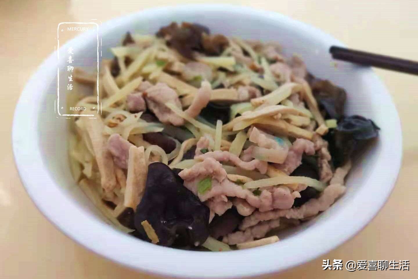 补充蛋白质就吃它，价格便宜营养高，一年四季都有卖，炒着吃真鲜