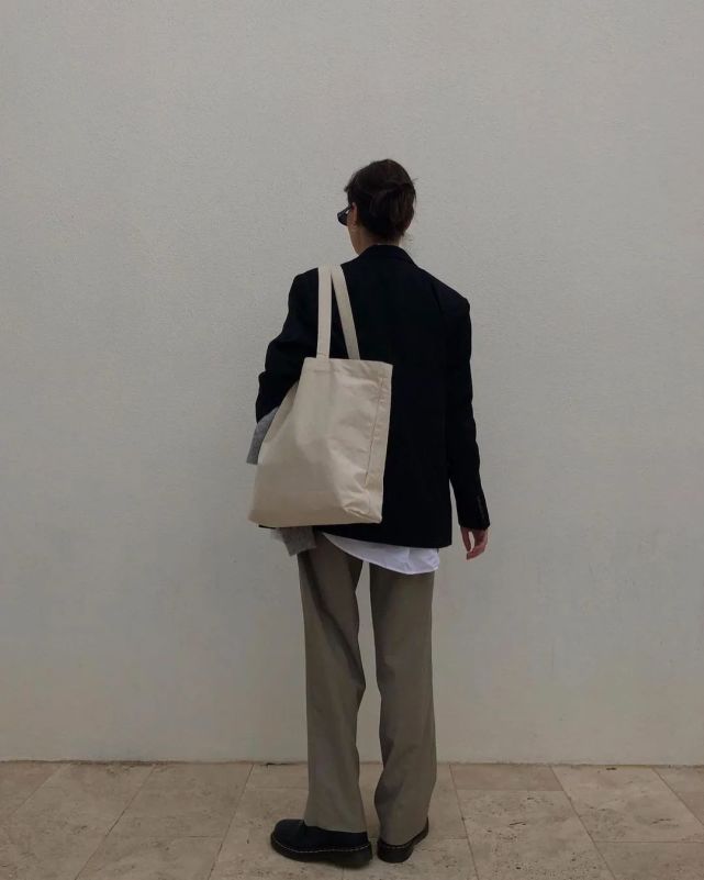 西装+短裤：爱上了这个春季的王牌组合