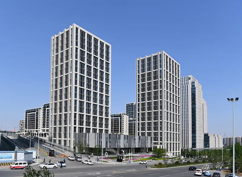 偶遇青岛首个tod项目青铁华润城,出了地铁就是家的视频