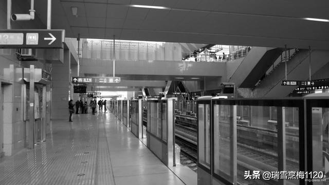 北京地铁站名字原名,地铁站名为什么用老地名