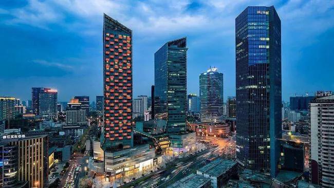 郑州和成都哪个城市更强,武汉与郑州哪个居中国中心位置