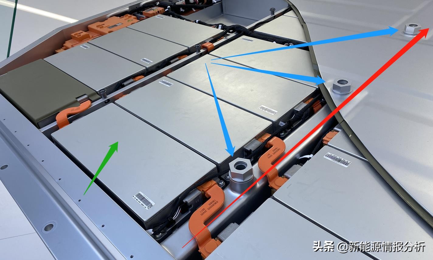 arcfox极狐hud测试,arcfox极狐at试驾