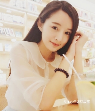 身价千万的富豪父亲被害,养女追凶20年只为父亲的在天之灵