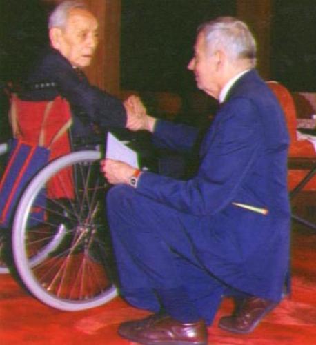 华罗庚和杨振宁谁比较厉害,杨振宁排名全球物理学家第几