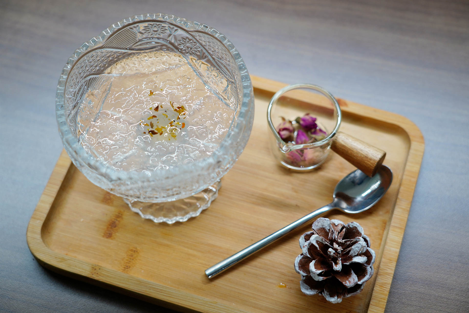 哪种牌子养生壶最好用又实惠,哪个牌子的养生壶好用小巧又实惠