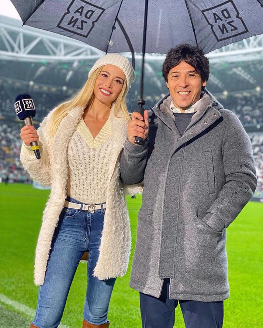 29岁意甲最美主播，15岁参加选美比赛，名牌大学毕业，曾示爱C罗