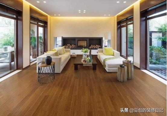 装修房子地板是白色好看吗,装修房子铺地暖好还是不铺好