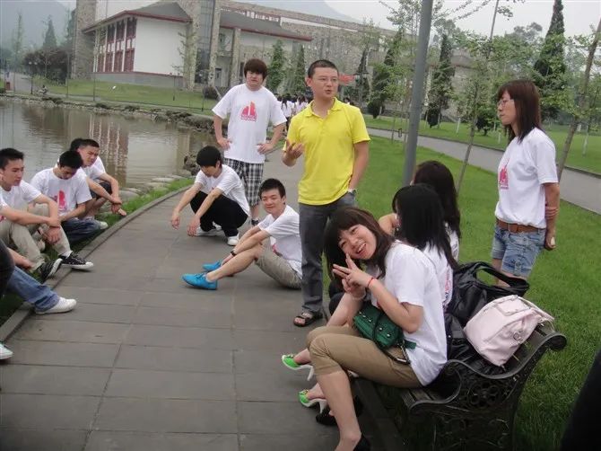 东软，青城山下最大的养老院型综合网吧