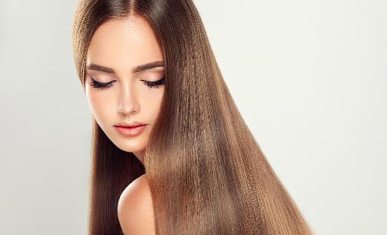 年龄大了如何拯救干枯的头发,如何改善头发干枯断发