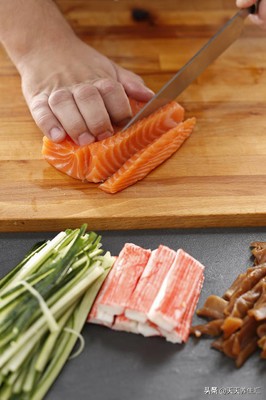 日本人生鱼片寄生虫,日本人吃刺身为什么不怕寄生虫