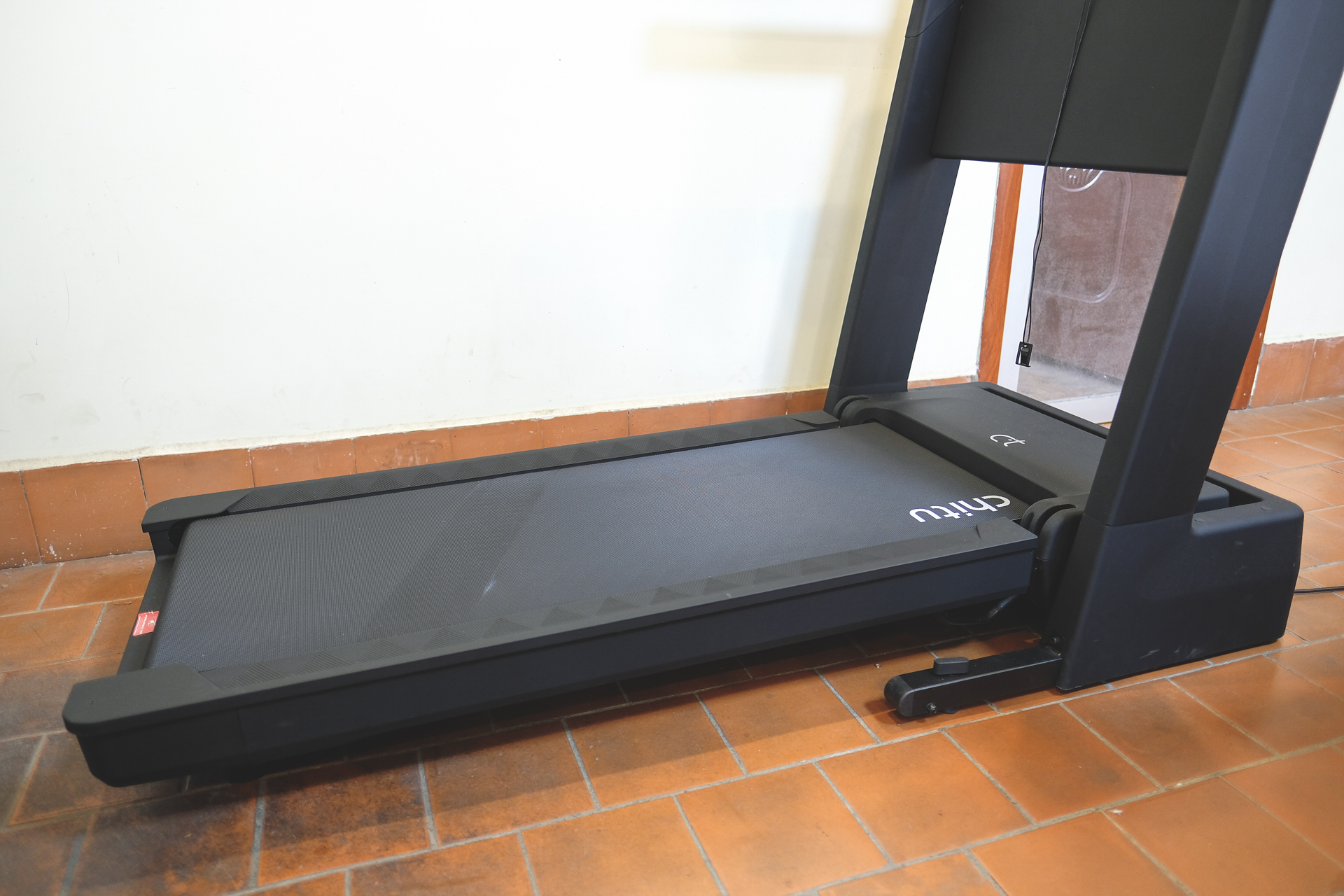 赤兔跑步机折叠,赤兔跑步机和米家跑步机