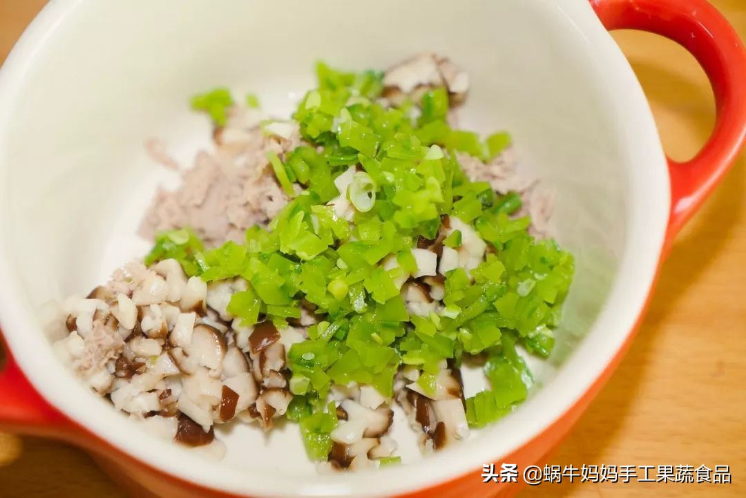 8个月宝宝一日三餐食谱时间表,12个月宝宝辅食三餐做法大全