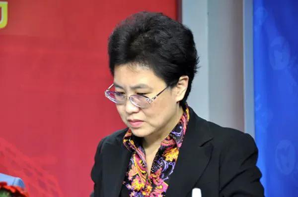 首次披露!在*疆新**工作超30年女“老虎”,敛财首站是在他的手下