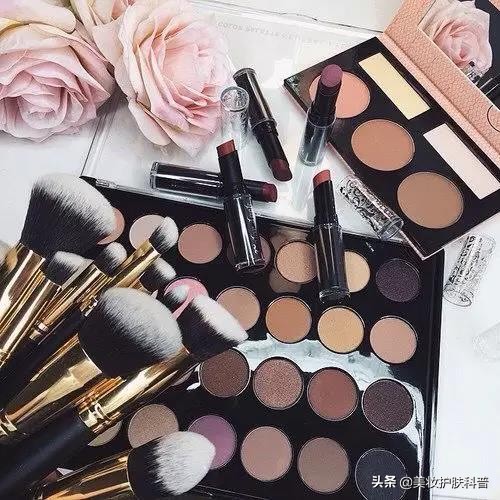 天气太热化妆品未开封怎样保存,化妆品存放的正确方法