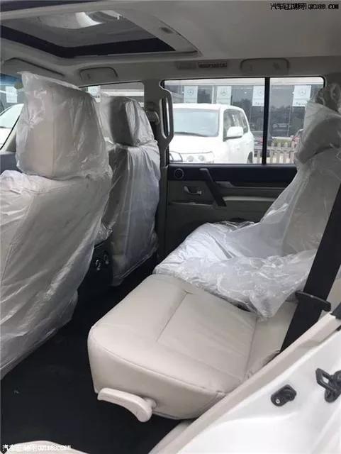 买车有必要买品牌吗,汽车真皮仿皮座椅优缺点