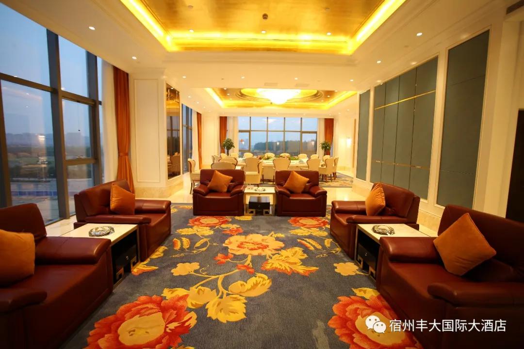 苏州吃饭唱歌一体的酒店,吃饭打牌唱歌为一体的酒店