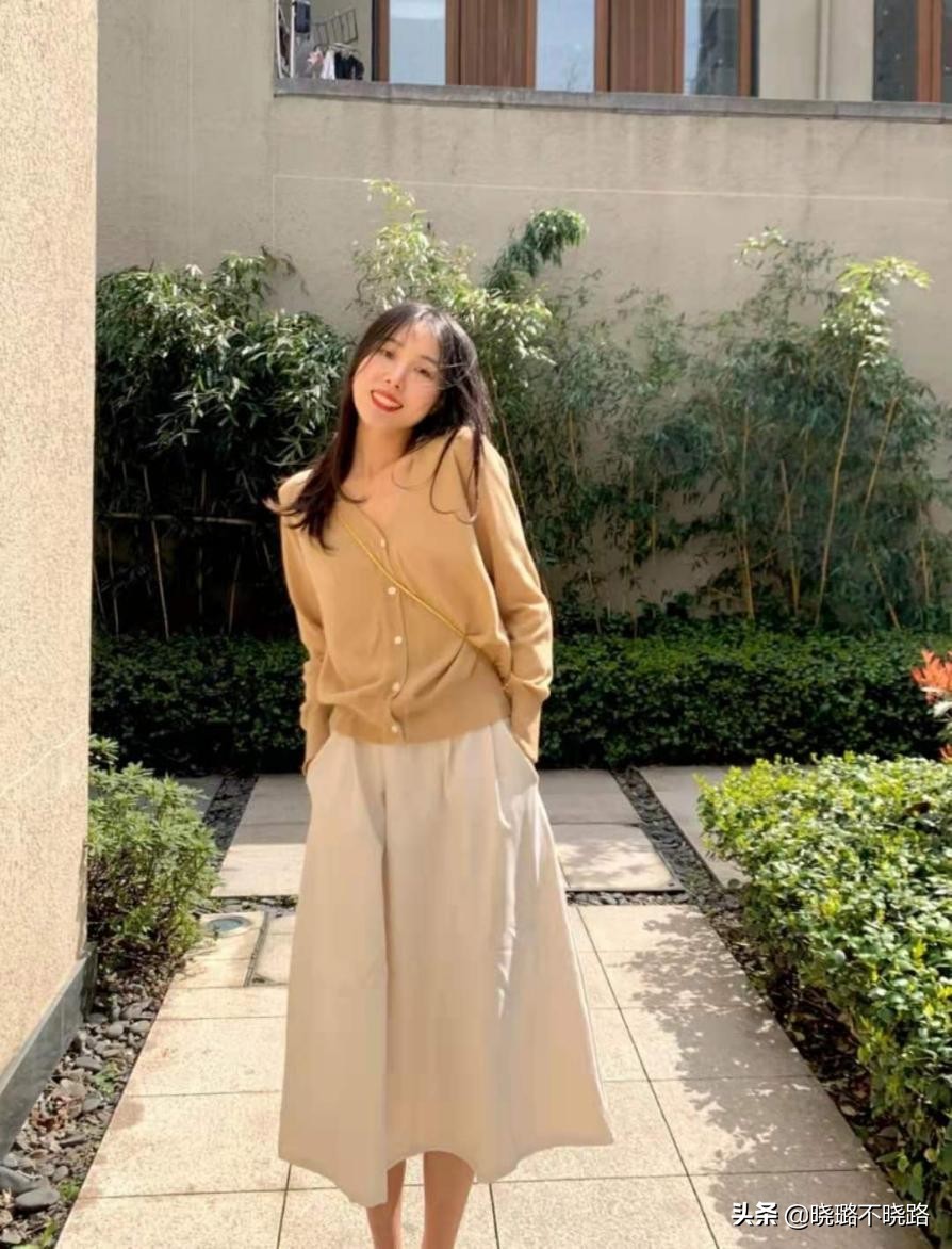 小个子怎么穿搭衣服和鞋子显高,小个子必学的显高穿搭法