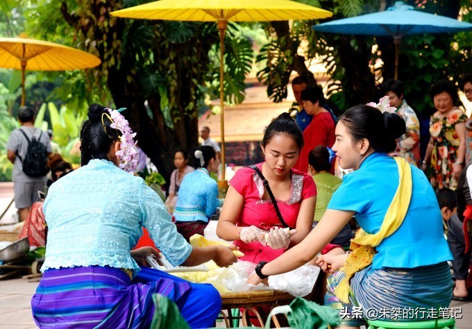 西双版纳泼水节攻略,西双版纳傣族泼水节和广西泼水节